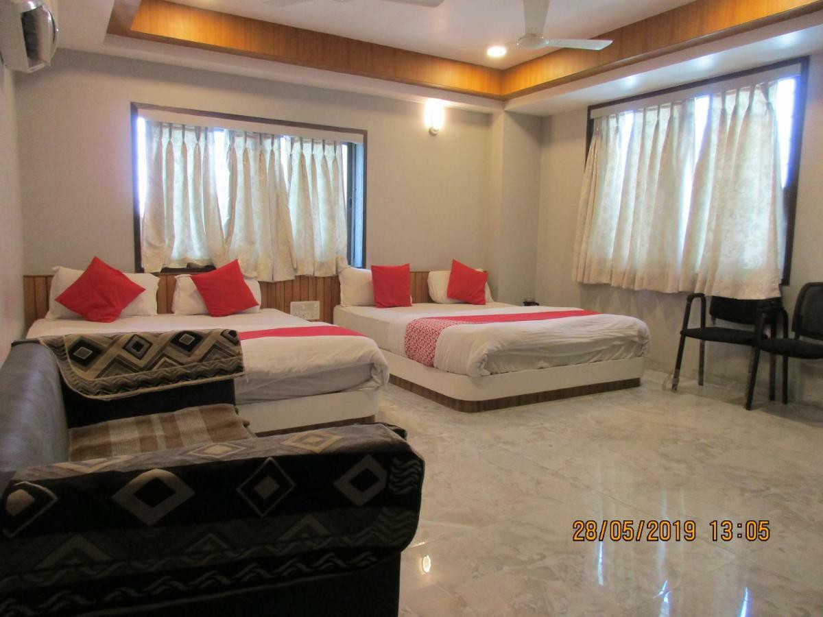Hotel Om Balaji Ahmedabad Exterior photo